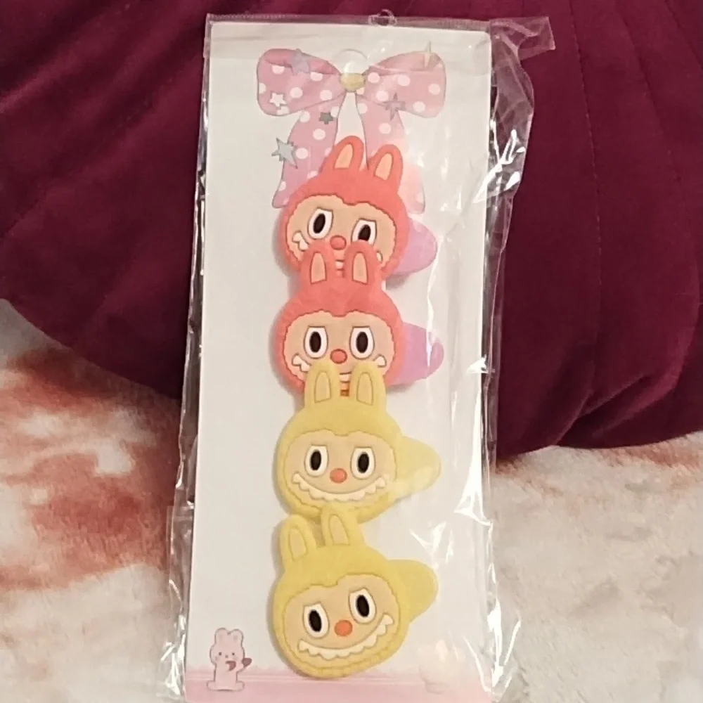 LaBuBu Set of (4) Hair Clips NWT
